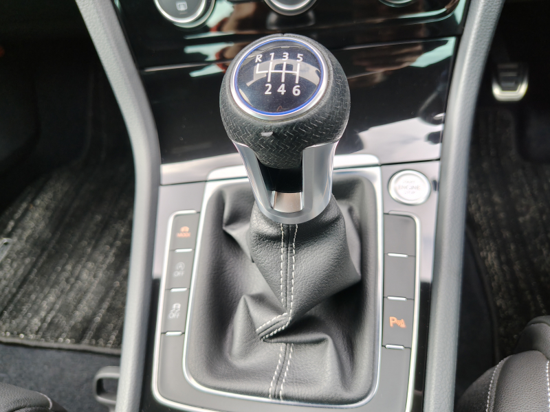 フォルクスワーゲン ゴルフ 中古車