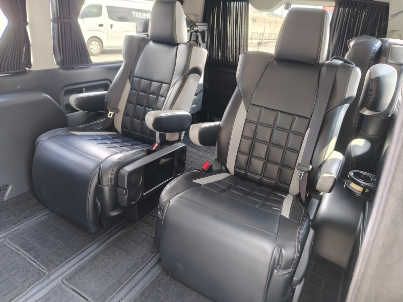 トヨタ ハイエース 中古車