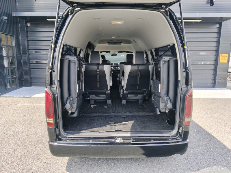 トヨタ ハイエース 中古車