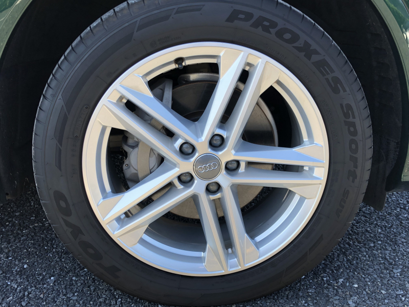 アウディ Q5 中古車