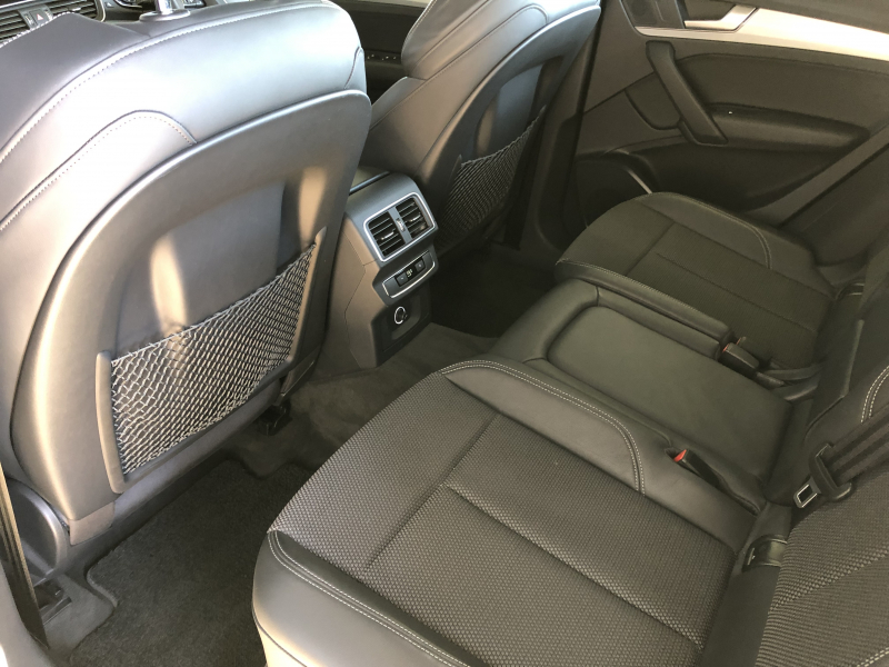 アウディ Q5 中古車