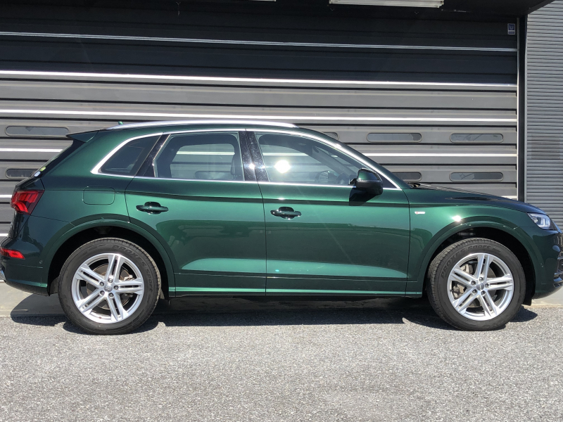 アウディ Q5 中古車