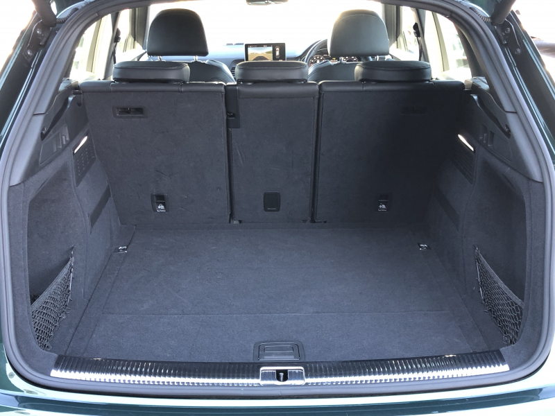 アウディ Q5 中古車