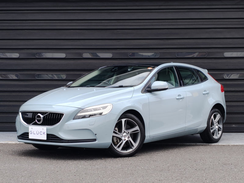 ボルボ V40