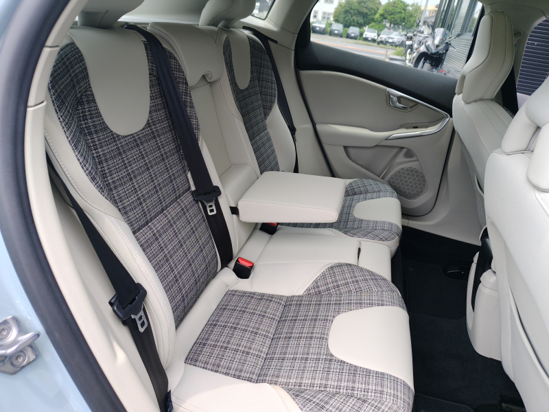 ボルボ V40 中古車