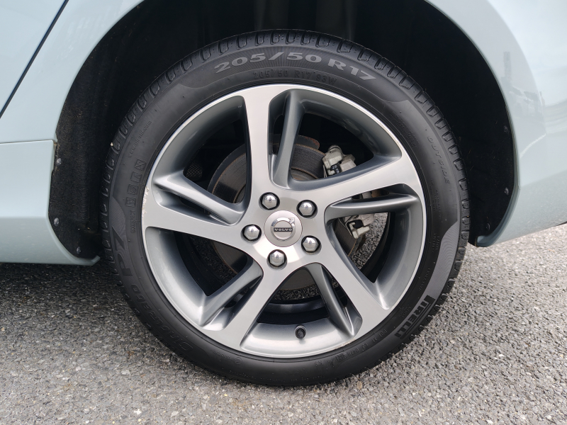 ボルボ V40 中古車
