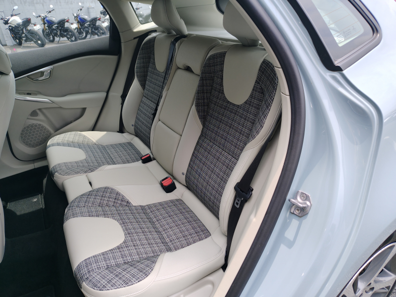 ボルボ V40 中古車