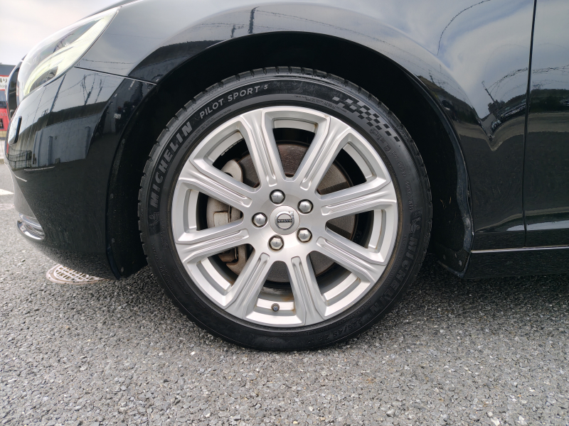 ボルボ V40 中古車