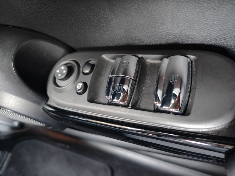 MINI(ミニ) ミニコンバーチブル 中古車