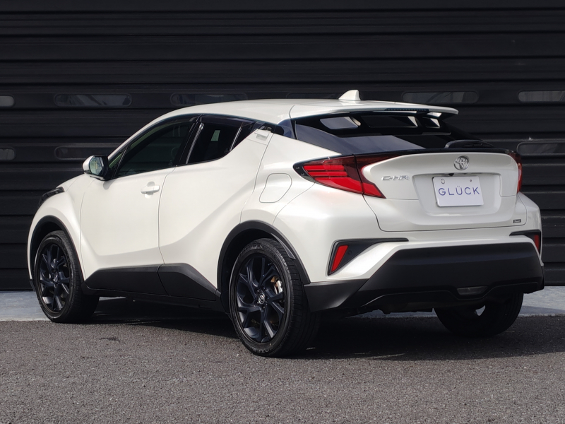 トヨタ C-HR 中古車