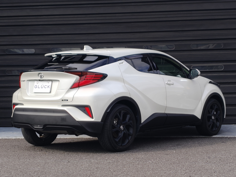 トヨタ C-HR 中古車