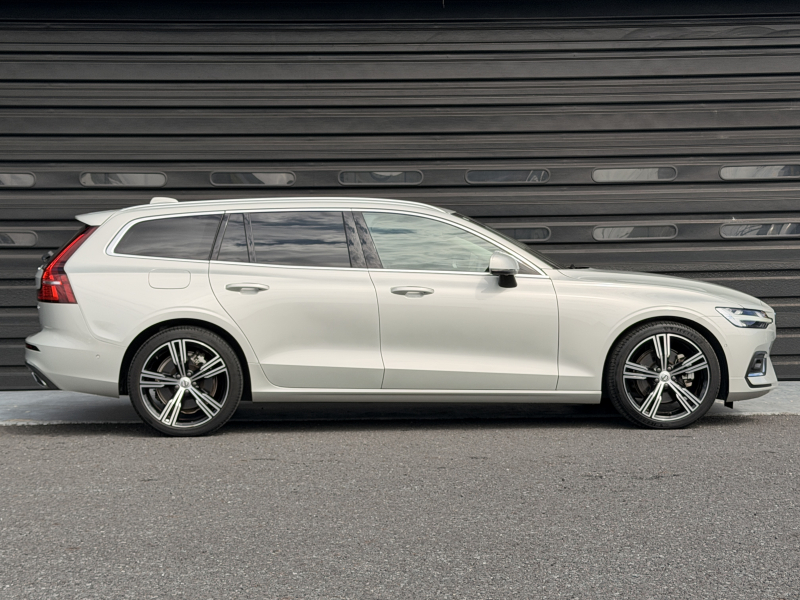 ボルボ V60 中古車