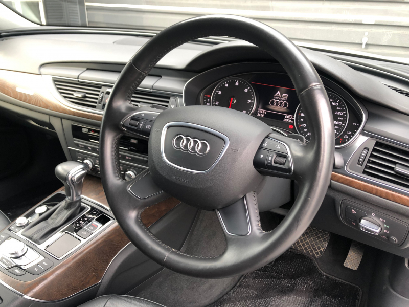 アウディ A6 中古車