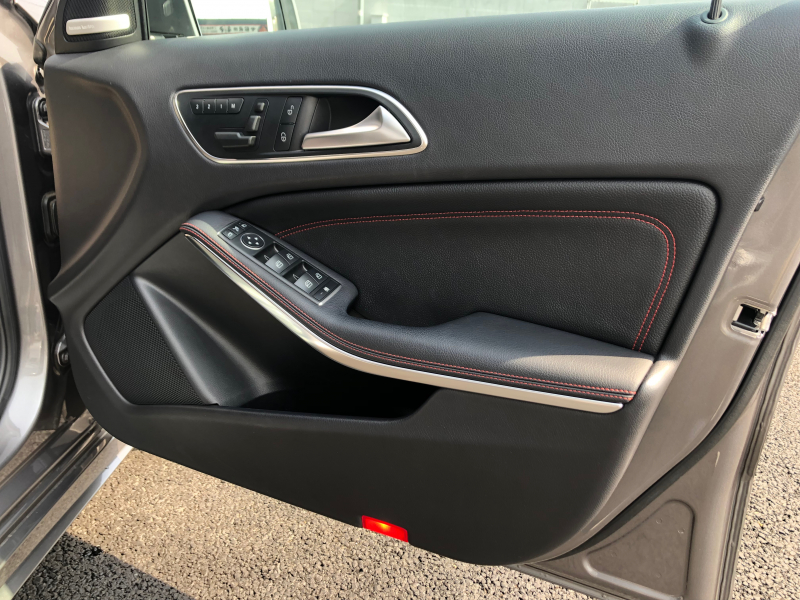 メルセデスベンツ Aクラス 中古車