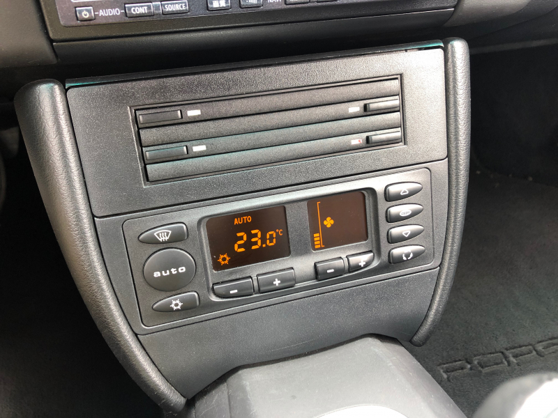 ポルシェ 911(Type996) 中古車