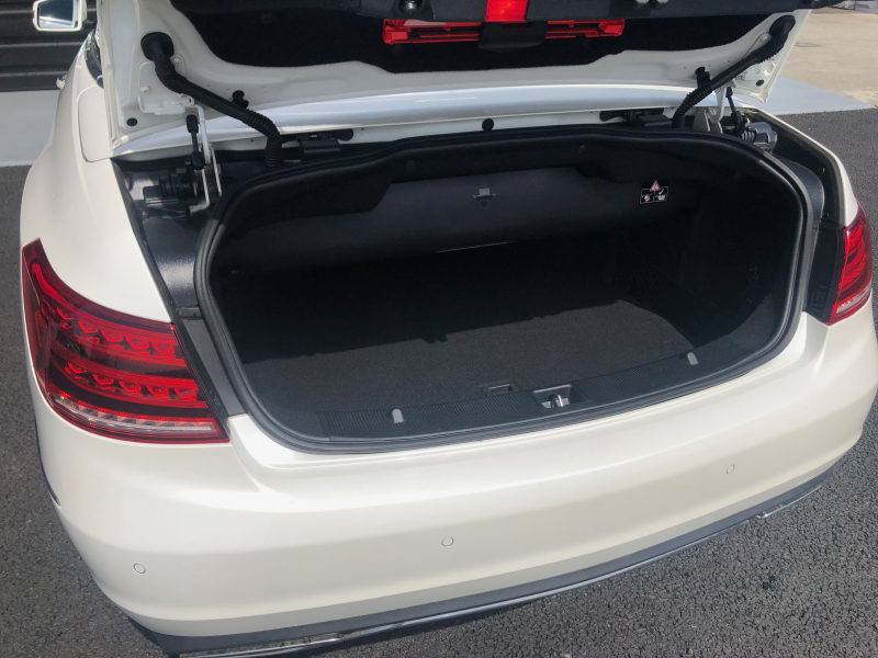 メルセデスベンツ Eクラス 中古車