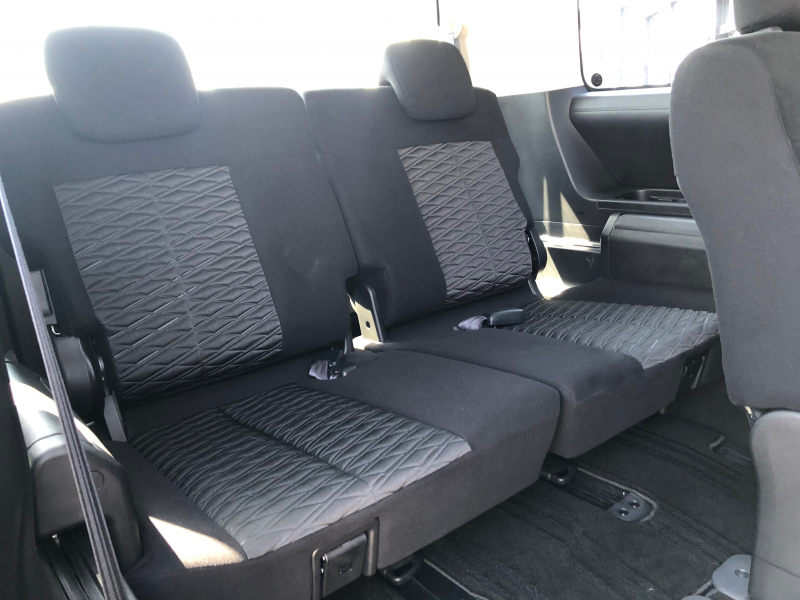 三菱 デリカD:5 中古車