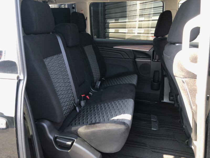 三菱 デリカD:5 中古車