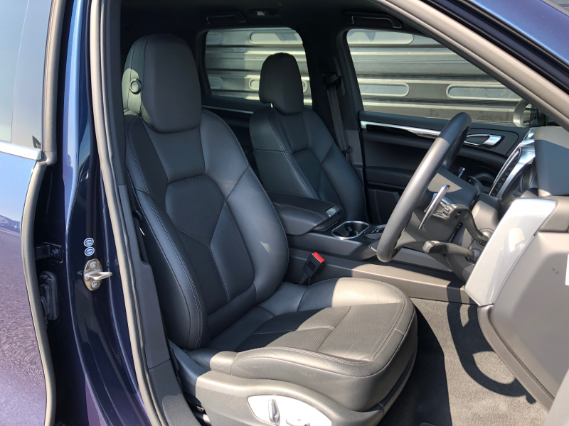 ポルシェ カイエン 中古車