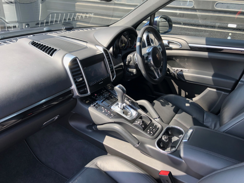 ポルシェ カイエン 中古車