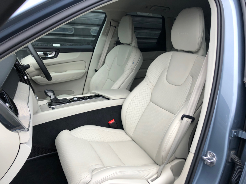 ボルボ XC60 中古車