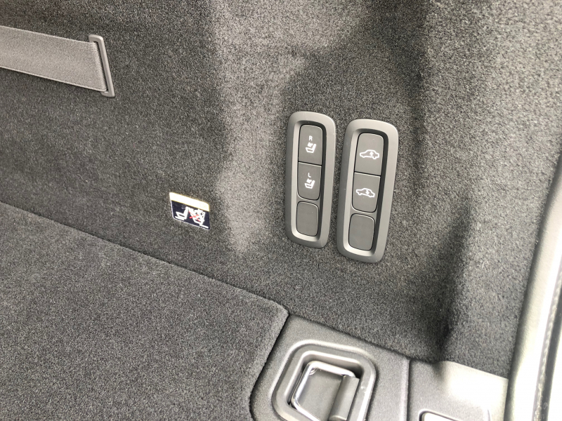 ボルボ XC60 中古車