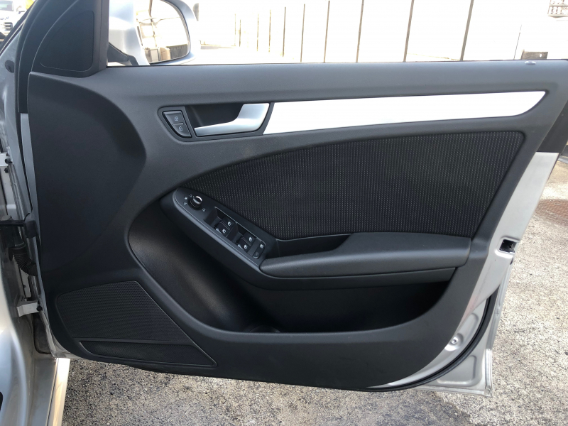 アウディ A4アバント 中古車