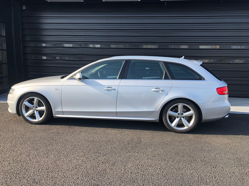 アウディ A4アバント 中古車