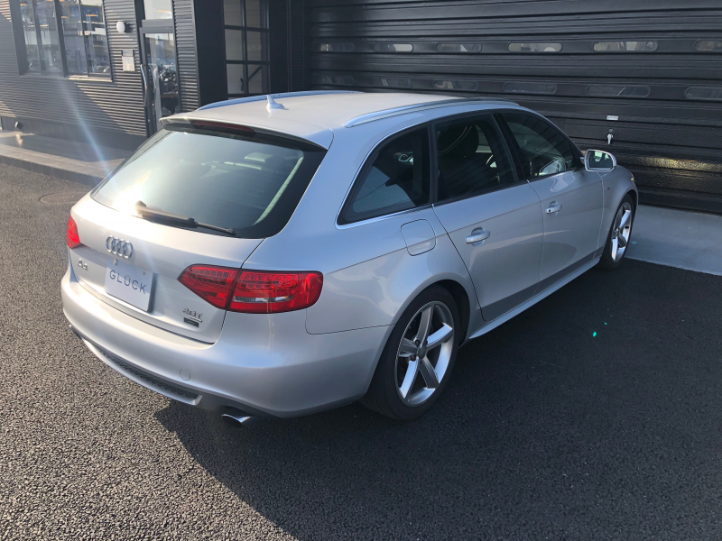 アウディ A4アバント 中古車