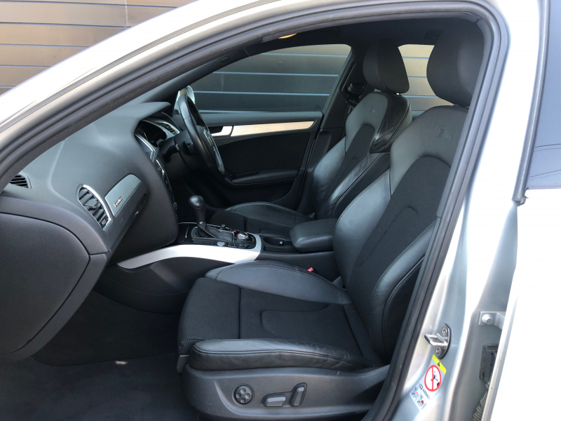 アウディ A4アバント 中古車