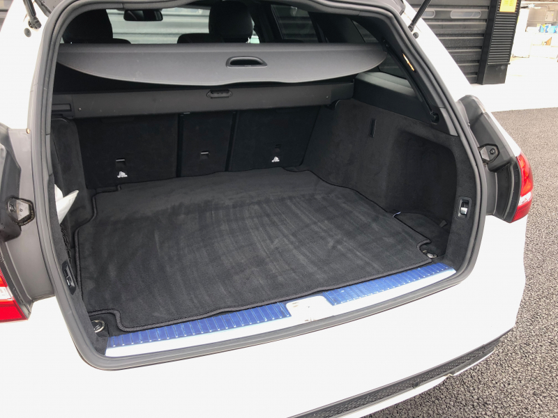 メルセデスベンツ Cクラス 中古車