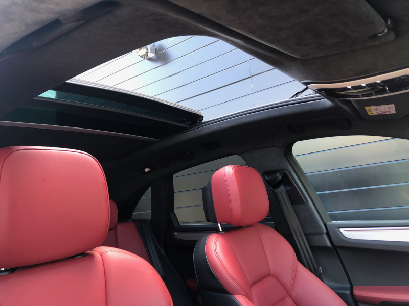 ポルシェ マカン 中古車