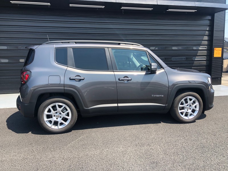 ジープ レネゲード 中古車