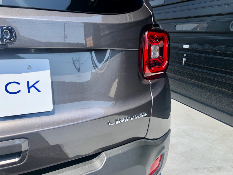 ジープ レネゲード 中古車