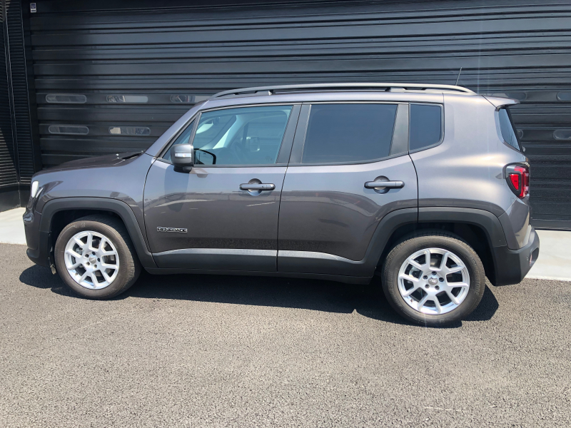 ジープ レネゲード 中古車