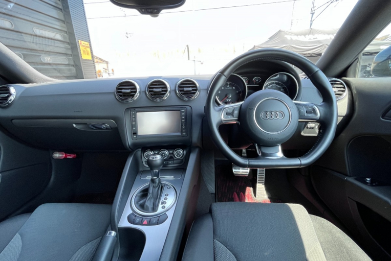 アウディ TTクーペ 中古車