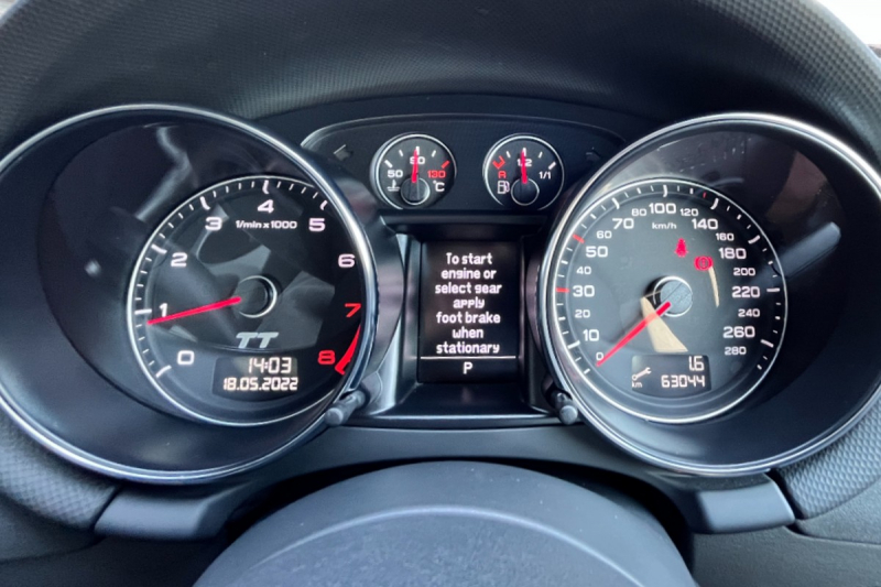 アウディ TTクーペ 中古車