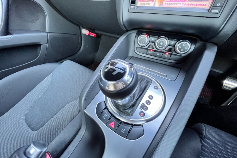 アウディ TTクーペ 中古車