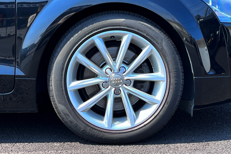 アウディ TTクーペ 中古車