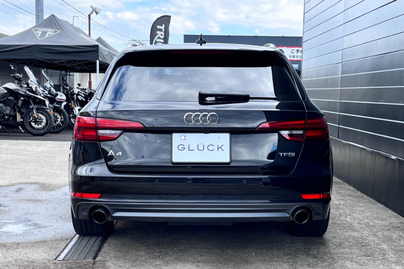 アウディ A4アバント 中古車