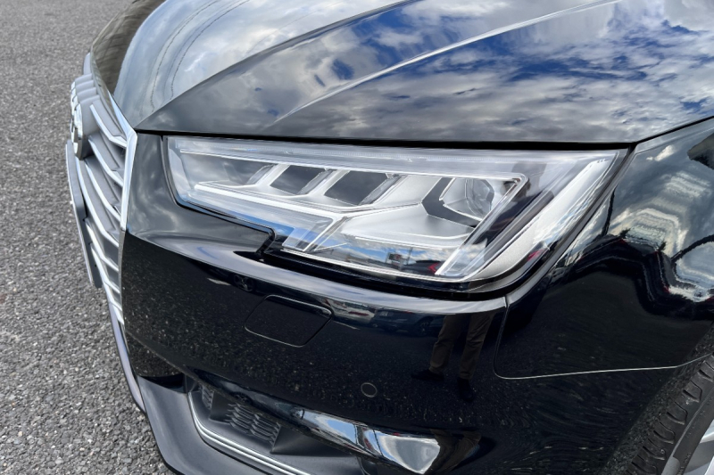 アウディ A4アバント 中古車