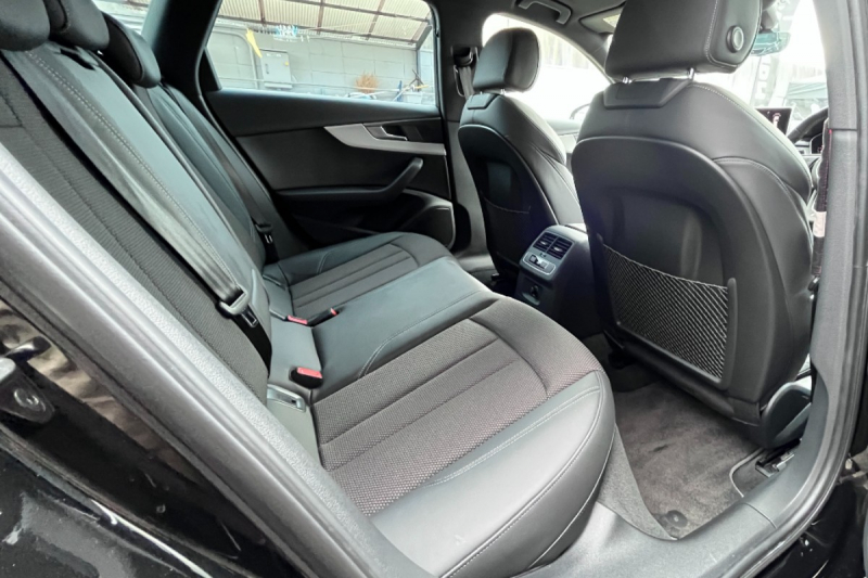 アウディ A4アバント 中古車