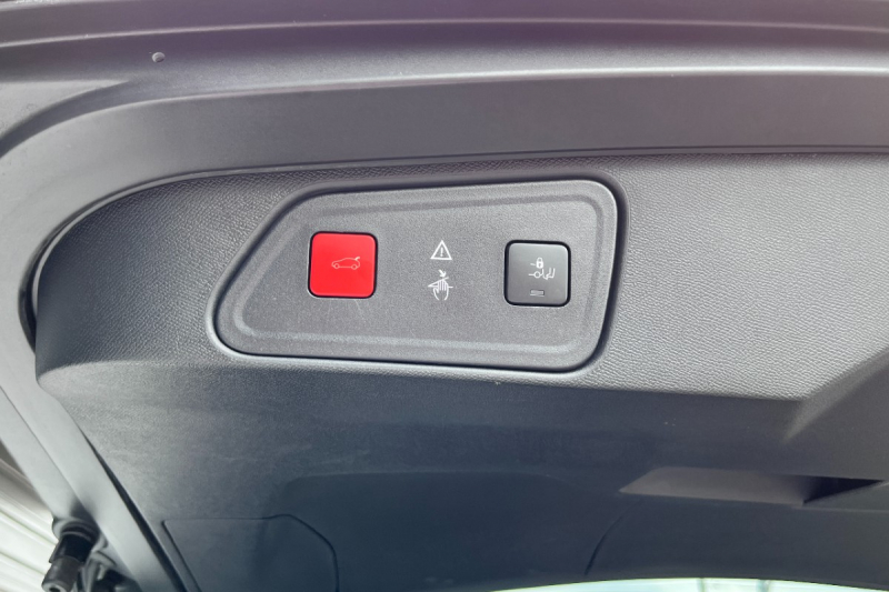 プジョー 3008 中古車