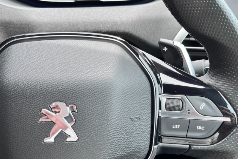 プジョー 3008 中古車