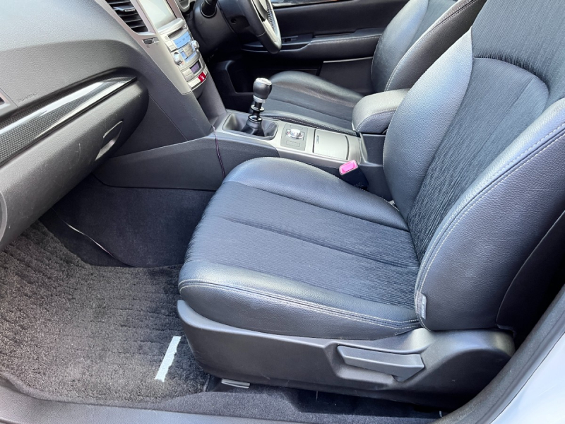 スバル レガシィ4WD/B4 中古車