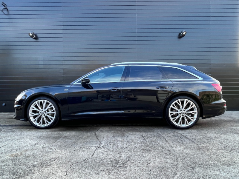 アウディ A6アバント 中古車