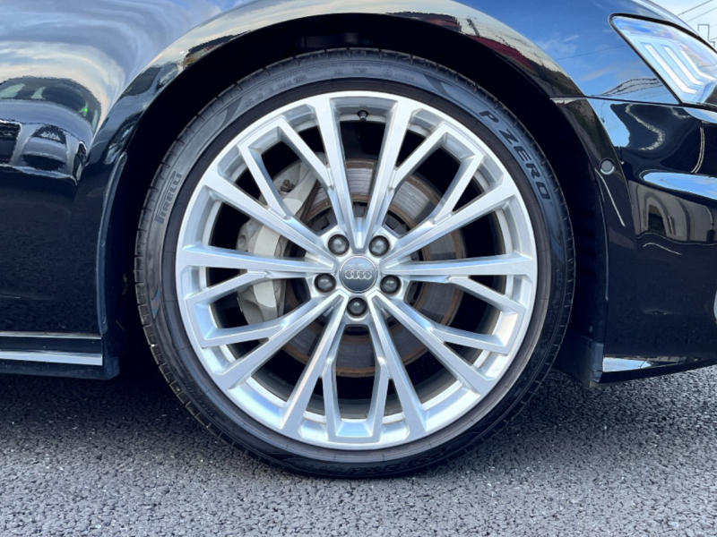 アウディ A6アバント 中古車