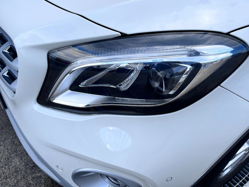 メルセデスベンツ GLA 中古車