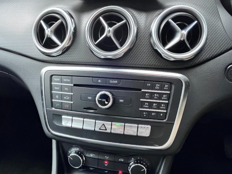 メルセデスベンツ GLA 中古車