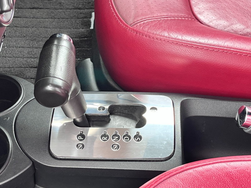 フォルクスワーゲン ニュービートル 中古車